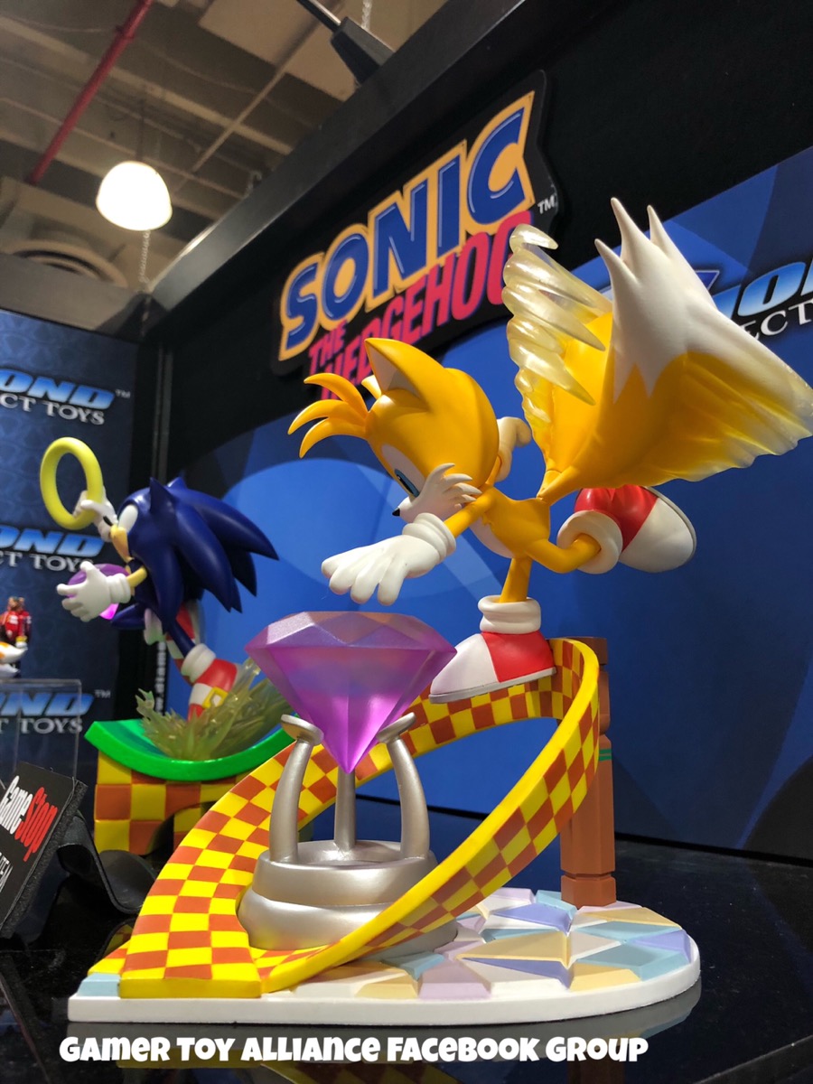 Sonic the Hedgehog Ring and Chaos Emerald Gallery Diorama Statue