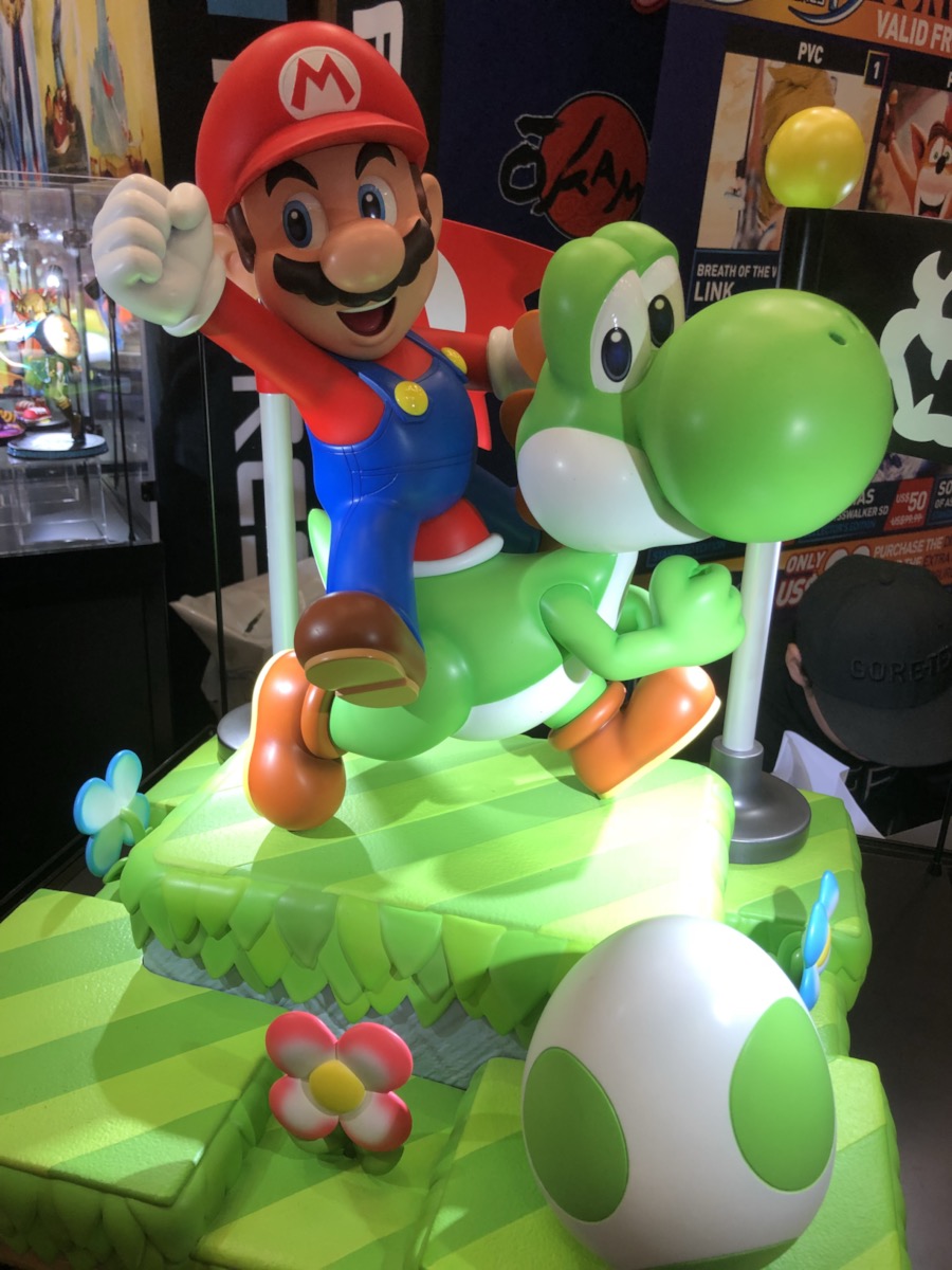 mario and yoshi statue